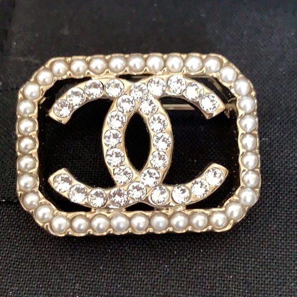 Chanel - Picture 4 of 5